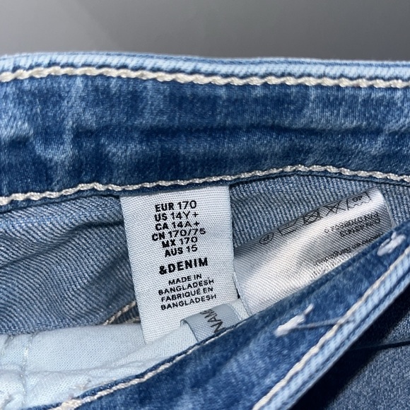 Older Kids Denim Shorts H&M - Picture 3 of 5